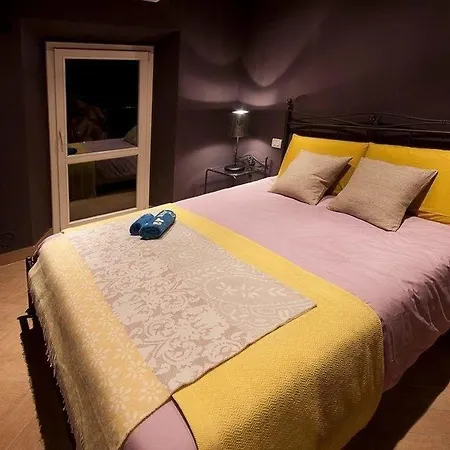 Bed & Breakfast Residenza Lucio Alfio *